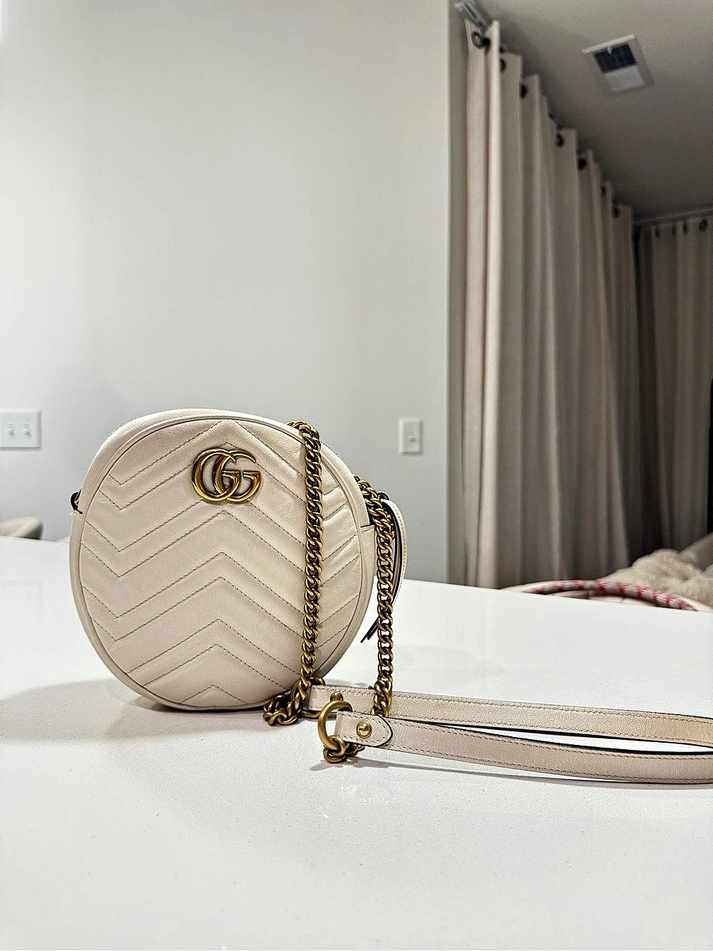 Authentic Gucci GG Marmont Mini Round Shoulder Bag Crossbody White & Gold